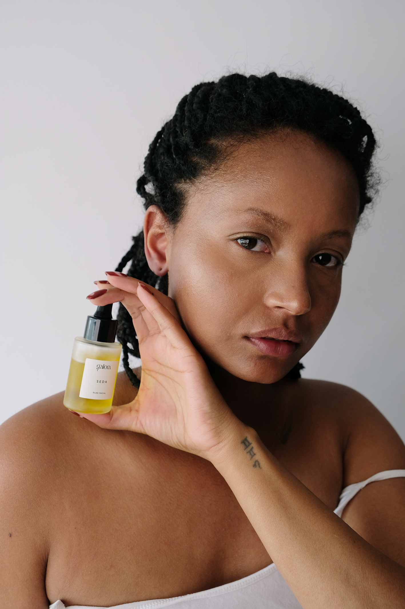Seda. El Óleo Facial
